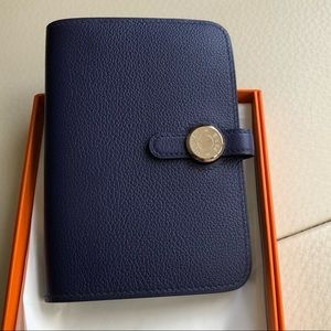 Dogon compact wallet in blue encre